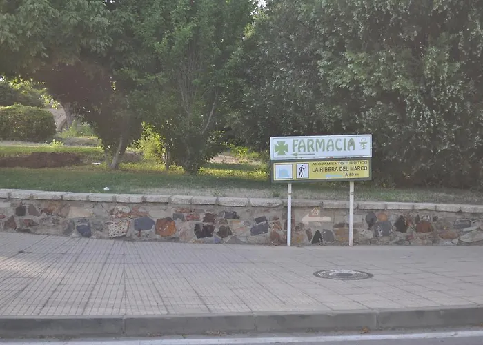 Lägenhet Turistico La Ribera Del Marco Caces